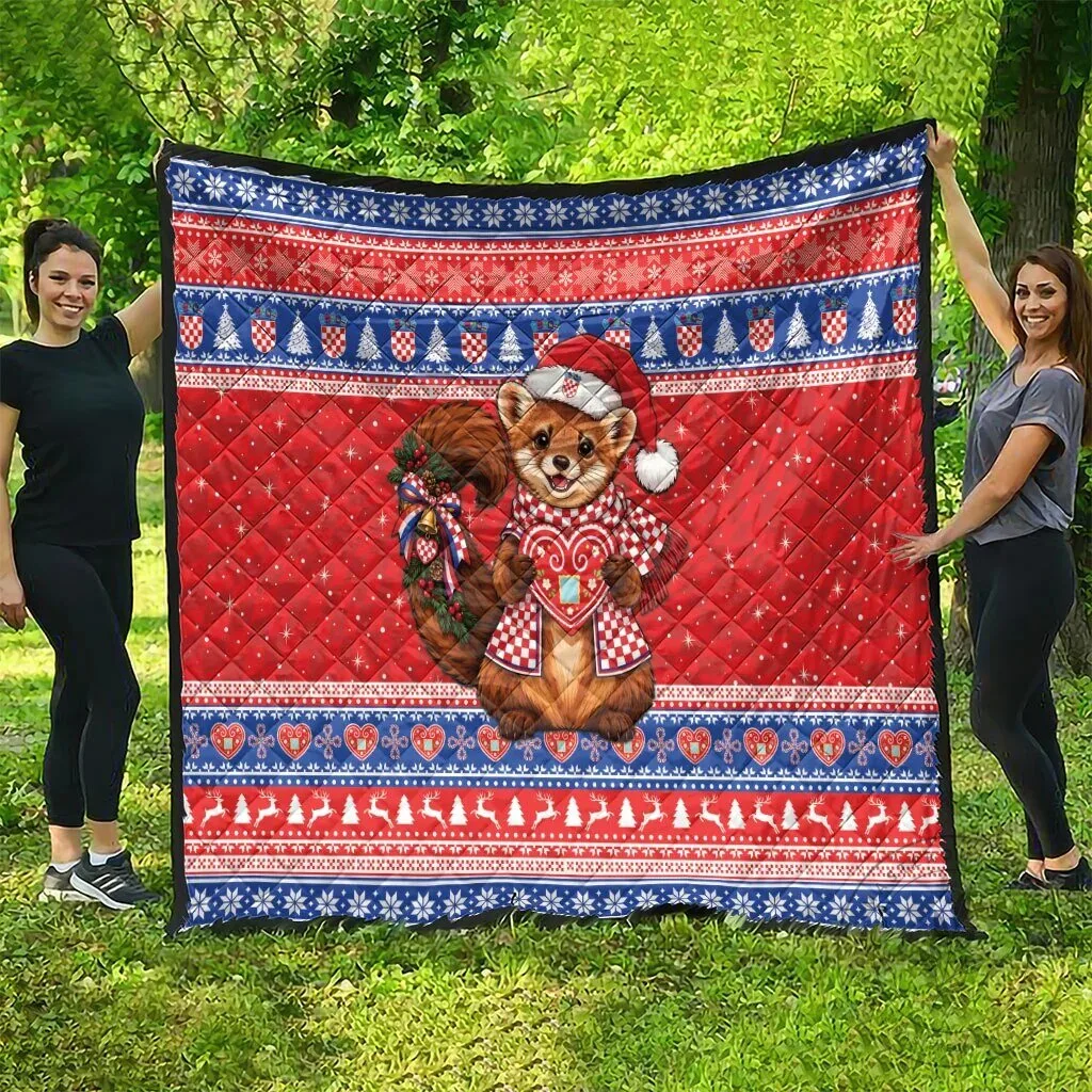 Croatian Christmas Squirrel Quilted Blanket with Licitar Heart Design 13 Croatian Christmas Squirrel Quilted Blanket with Licitar Heart Design