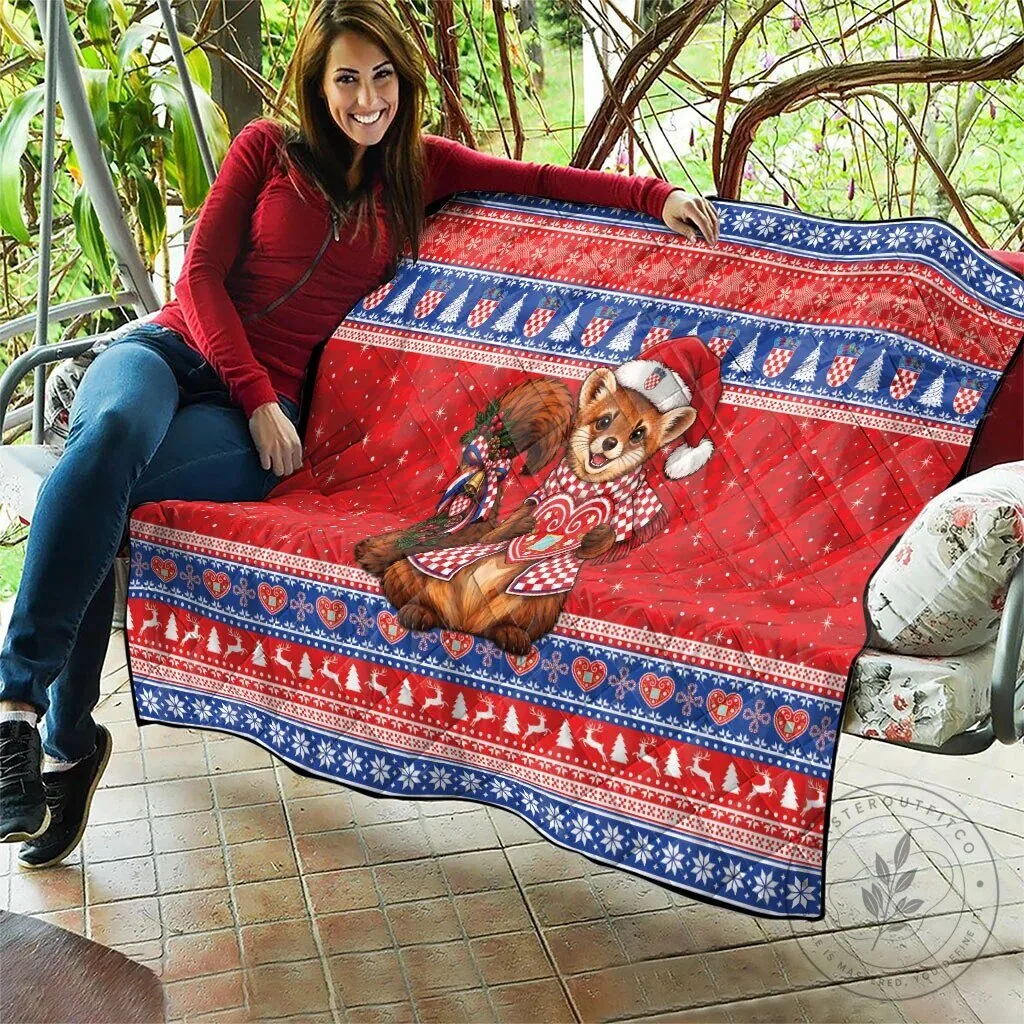 Croatian Christmas Squirrel Quilted Blanket with Licitar Heart Design 17 Croatian Christmas Squirrel Quilted Blanket with Licitar Heart Design